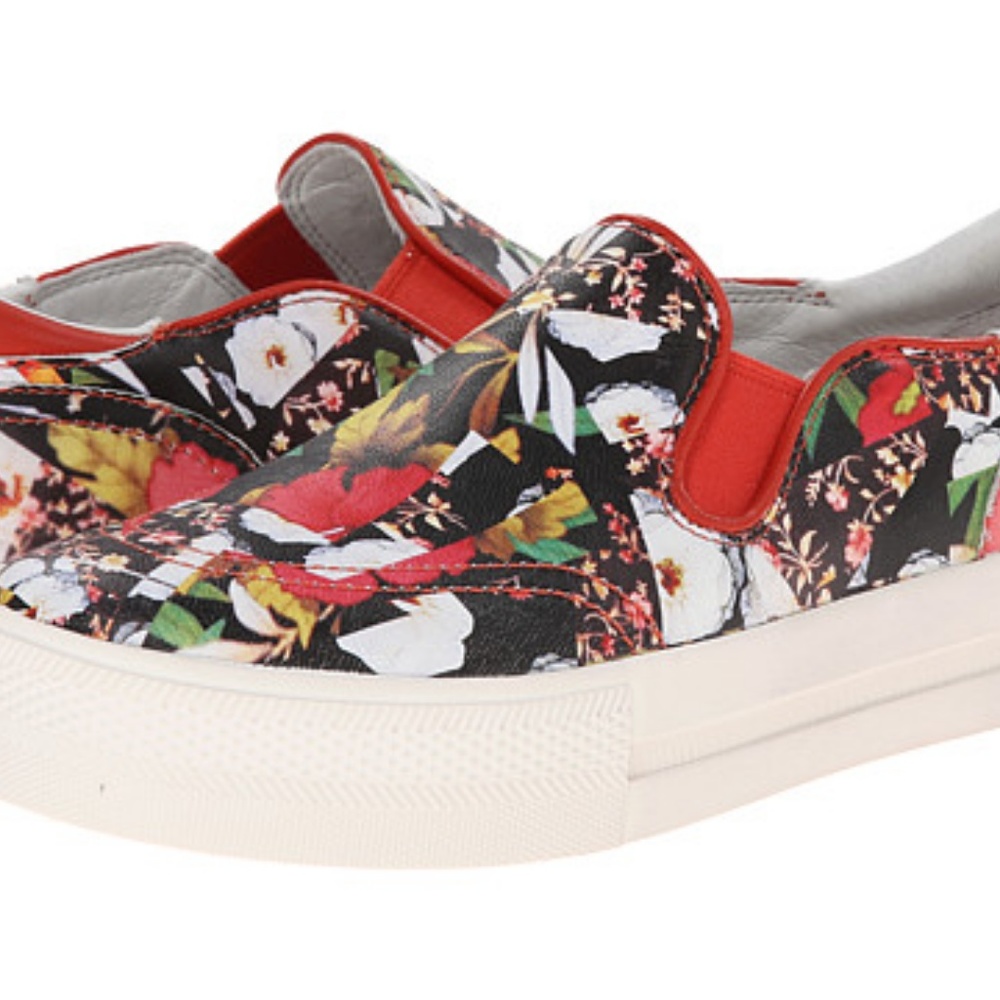 🌟Ashe slipon sneakers🌟